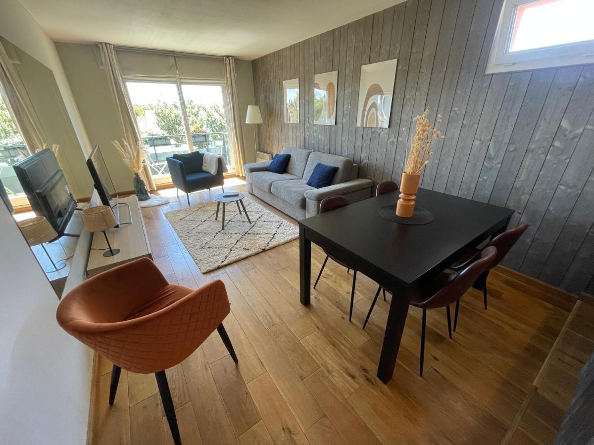 شقة Mizar, Joli Appt Renove Avec Parking Et Balcon كورسول-سور-مار المظهر الخارجي الصورة